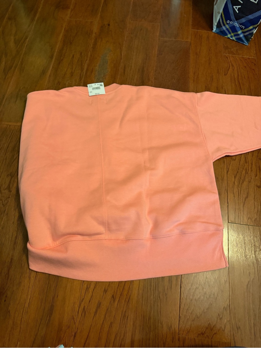 American Eagle Outfitters Coral Pink Pullover Sweatshirt